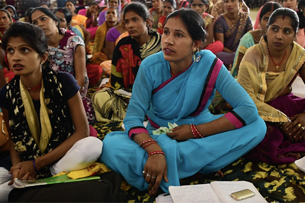 Caption: Women undergo Health Leader training, Uttar Pradesh, India. Photo: Matthew Smeal
