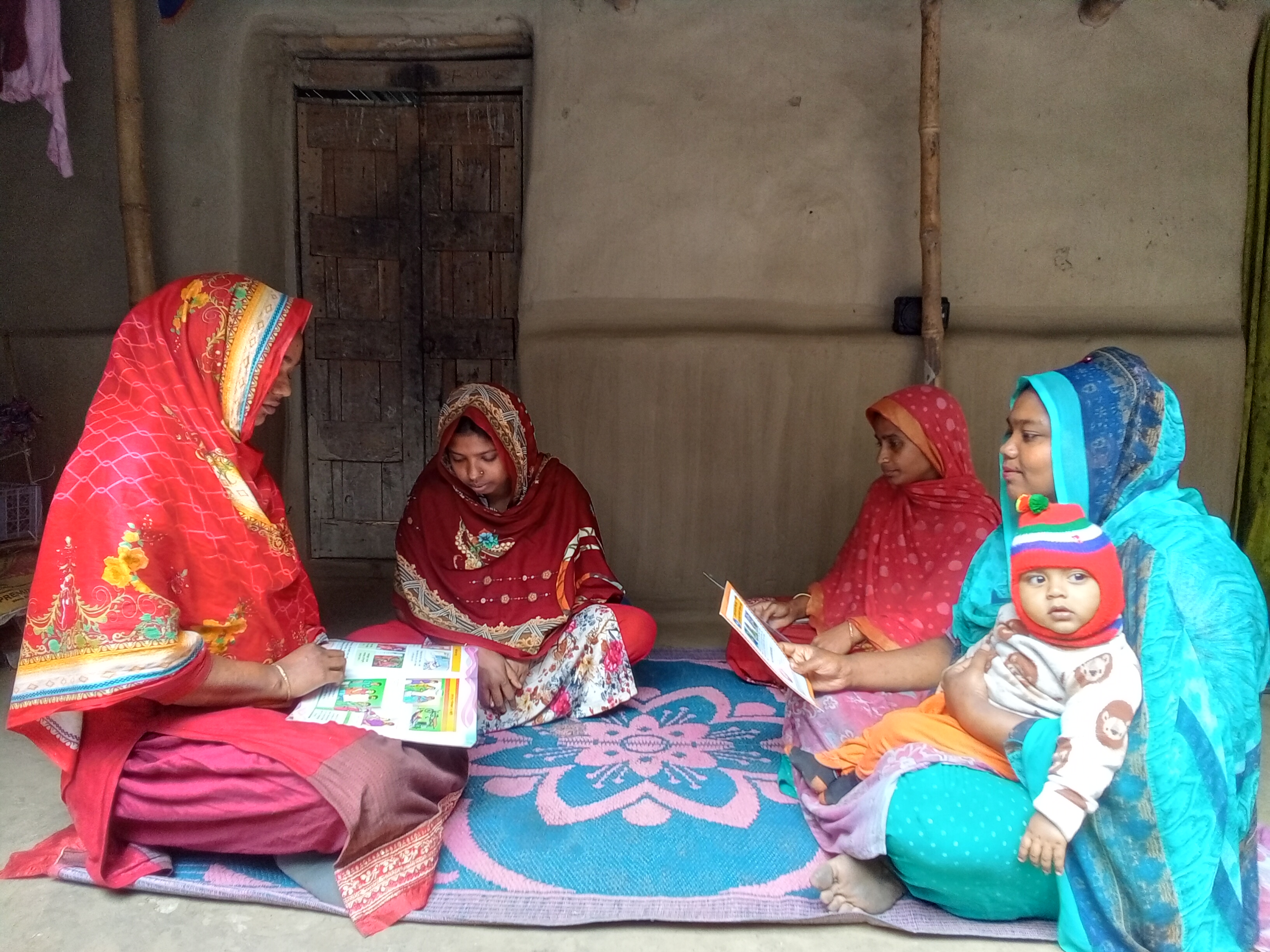 Hafzarun in a community health session